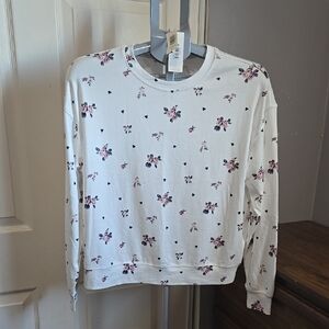 NWT Floral Print White Sweatshirt Cottage Cabin Cozy Soft Crew Neck